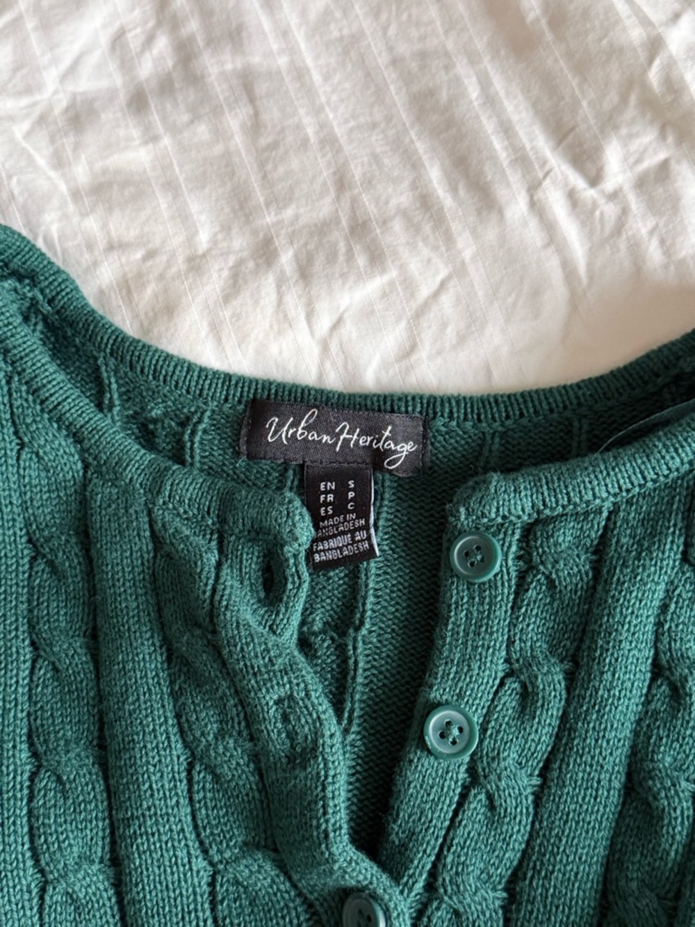 Urban Heritage Dark Green Cable-Knit Cropped Cardigan - Picture 3 of 3